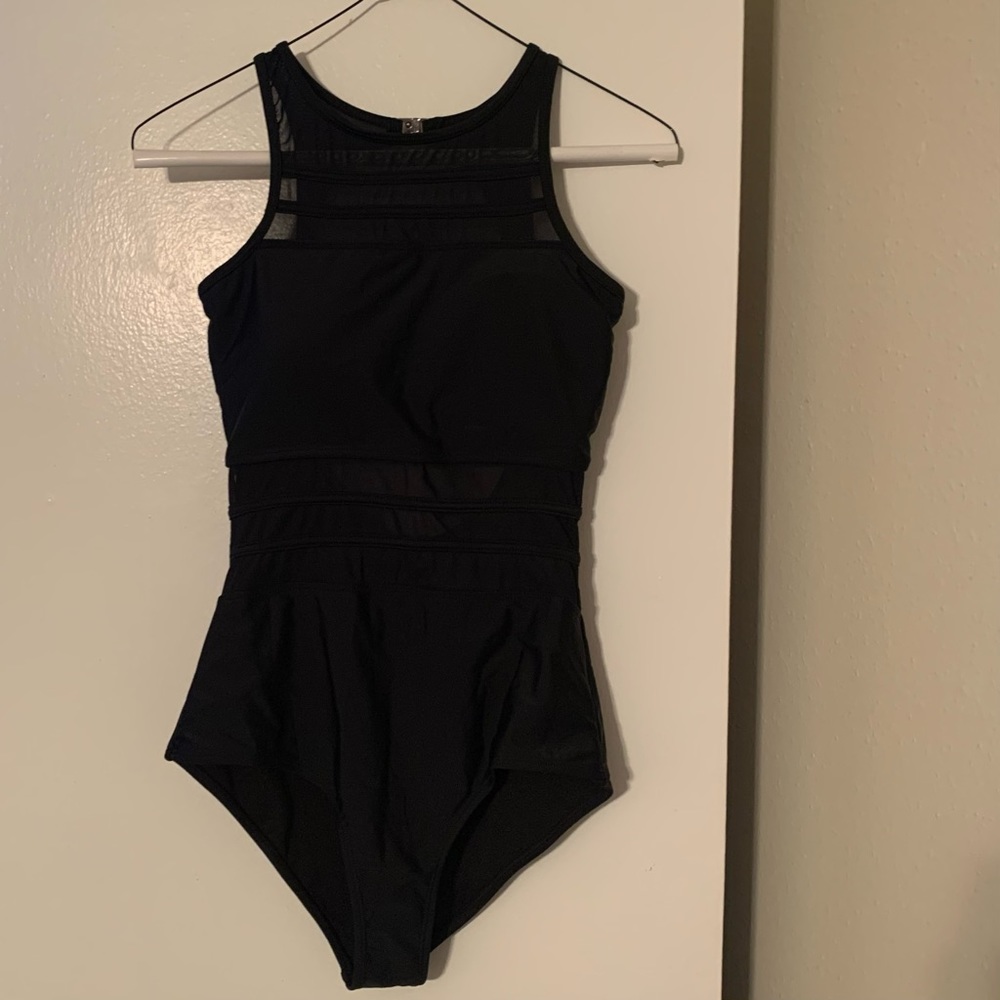 ⭐️NEW - BLACK MESH ONE-PIECE SWIMSUIT⭐️